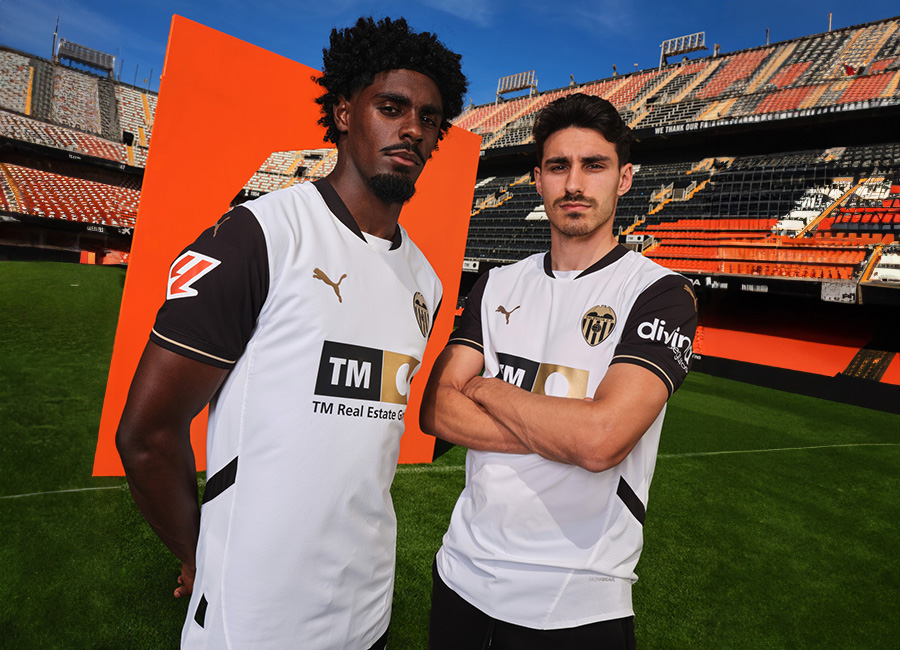 Valencia 24 25 Puma Home Kit Football Shirt Culture Latest Football