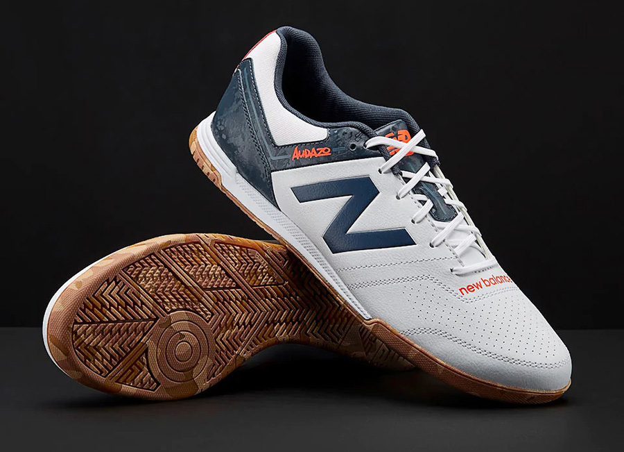 New Balance Audazo V3 Strike IN - White / Light Petrol