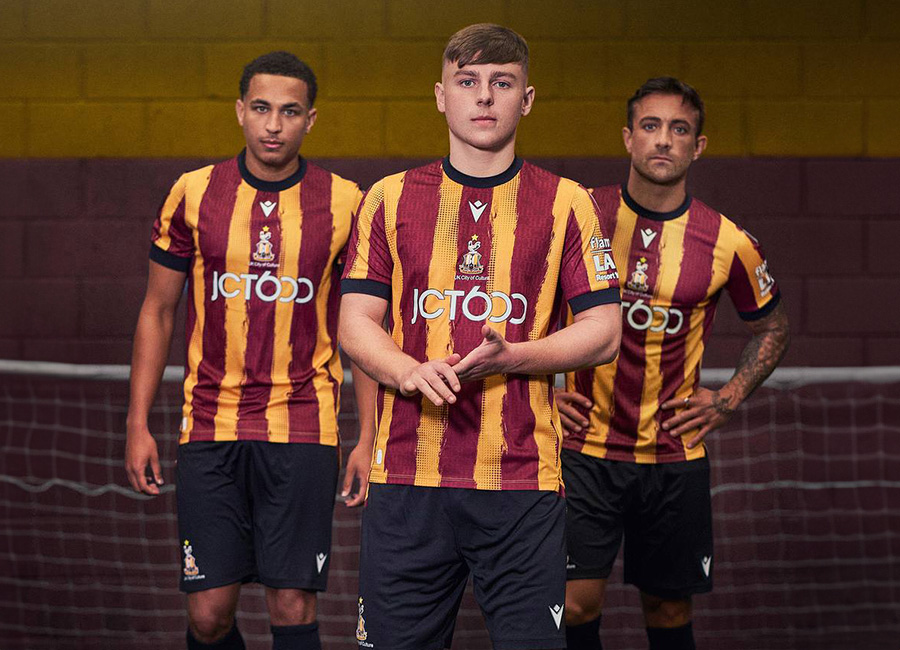 Bradford City 24/25 Macron Home Kit