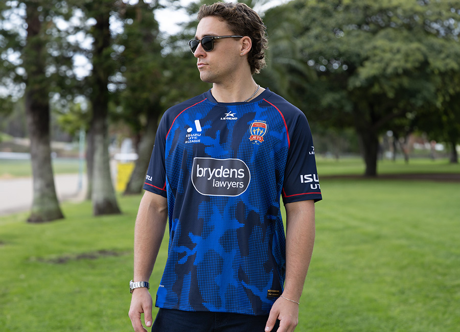 Newcastle Jets 24/25 Legend Away Kit