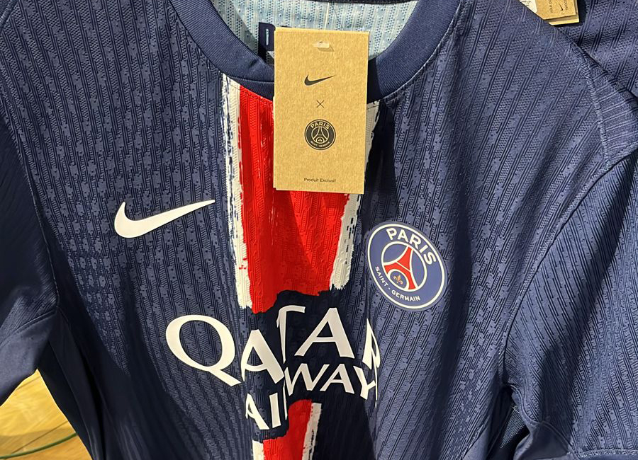 Paris Saint-Germain 24/25 Home Shirt Leaked