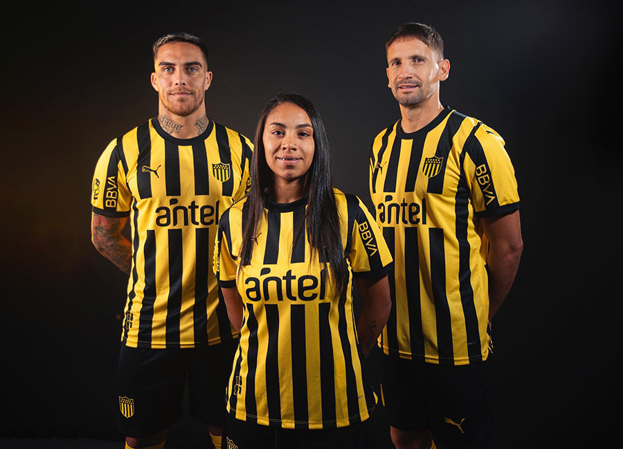 Peñarol 2024 Puma Home Kit