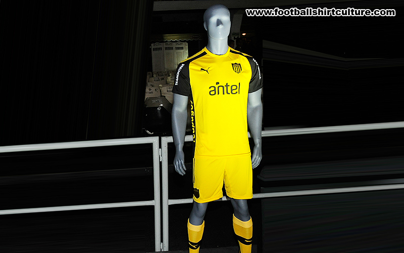 Penarol-2014-Puma-Third-Football-Shirt-1