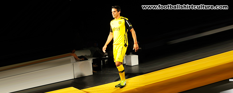 Penarol-2014-Puma-Third-Football-Shirt-2