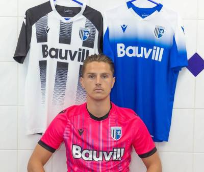 gillingham_2023_24_macron_third_kit_b.jpg