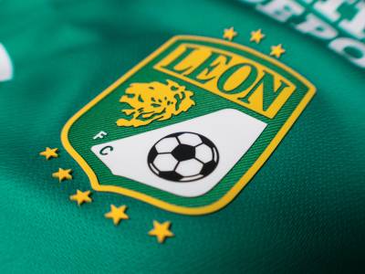 club_leon_2023_24_charly_home_away_kits_d.jpeg