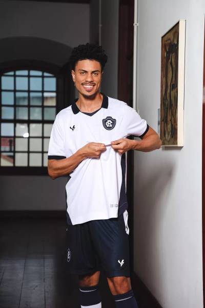 clube_do_remo_2023_volt_away_kit_g.jpg