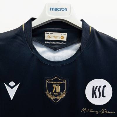 karlsruhe_2022_macron_70th_anniversary_shirt_d.jpg