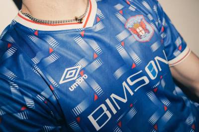 carlisle_united_2023_24_umbro_home_kit_h.jpeg