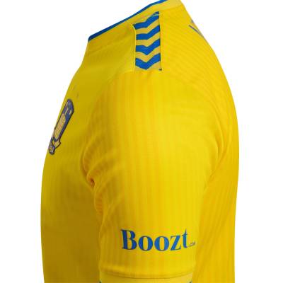 brondby_if_2023_24_hummel_home_kit_5.jpg