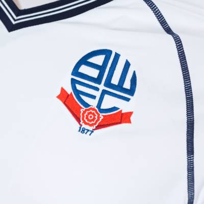 bolton_wanderers_2023_24_macron_home_kit_b.jpeg