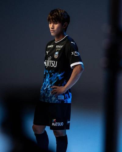 kawasaki_frontale_2023_puma_limited_uniform_b.jpeg