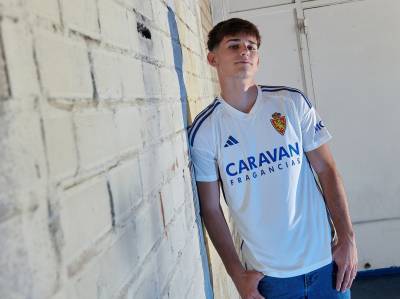 real_zaragoza_2023_24_adidas_home_kit_a.jpeg