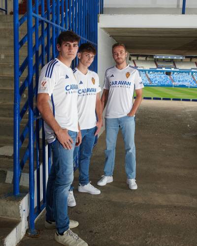 real_zaragoza_2023_24_adidas_home_kit_j.jpeg