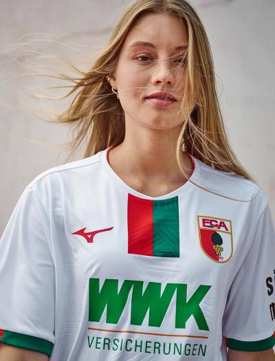 fc_augsburg_2023_24_mizuno_home_kit_g.jpeg