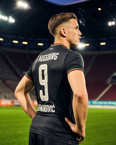 fc_augsburg_2023_24_mizuno_away_kit_b.jpeg