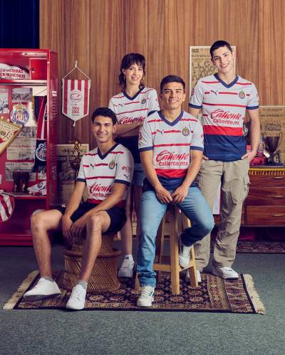 chivas_2023_24_puma_away_kit_b.jpeg