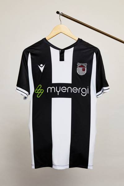 grimsby_town_2023_24_macron_home_kit_a.jpeg