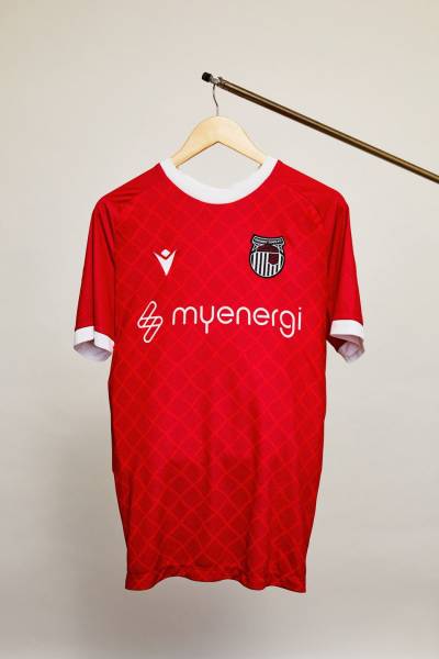 grimsby_town_2023_24_macron_home_kit_c.jpeg