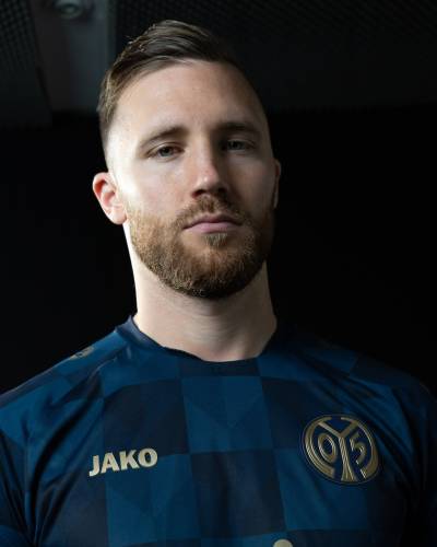 mainz_05_2023_24_jako_away_kit_a.jpeg