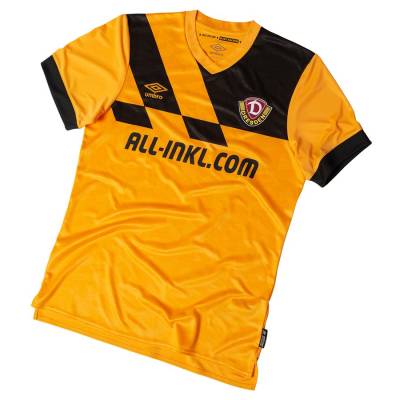 dynamo_dresden_2023_24_umbro_home_kit_g.jpg