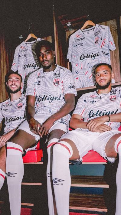 avant_guingamp_2023_24_umbro_away_kit_b.jpeg