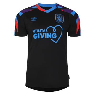 huddersfield_town_2023_24_umbro_third_kit_g.jpeg