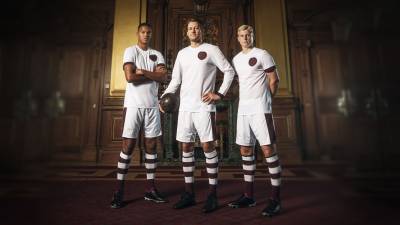 heart_of_midlothian_2023_24_umbro_third_kit_0.jpeg