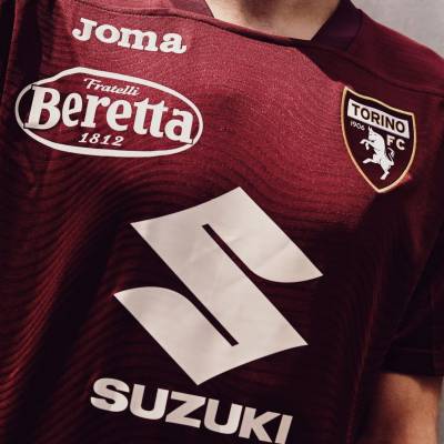 torino_2023_24_joma_home_kit_f.jpeg