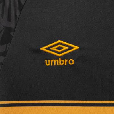 dynamo_dresden_2023_24_umbro_away_kit_6.jpg