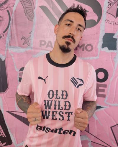 palermo_2023_24_puma_home_kit_a.jpeg