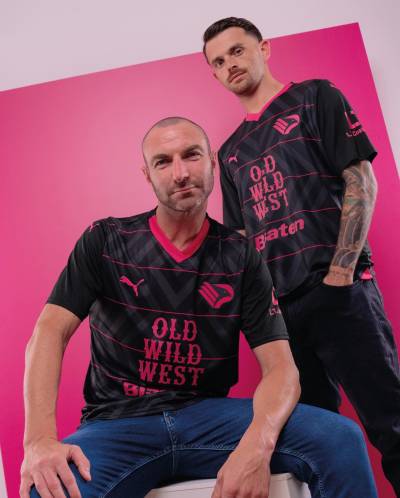 palermo_2023_24_puma_away_kit_a.jpeg