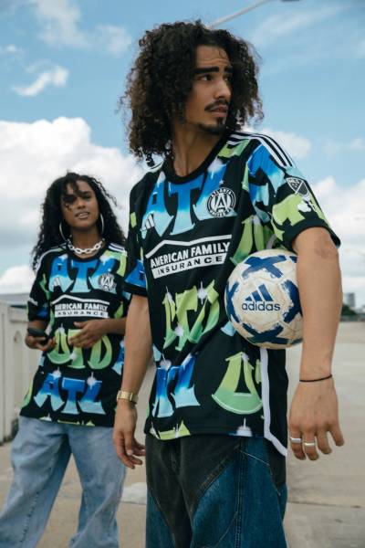 atlanta_united_2023_24_adidas_third_kit_i.jpg