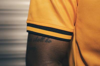 cambridge_united_2023_24_umbro_home_kit_h.jpeg