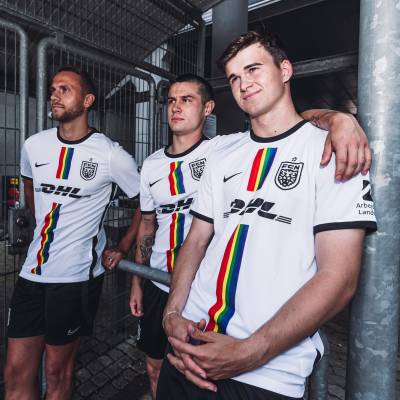 nordsjaelland_2023_nike_pride_shirt_a.jpeg