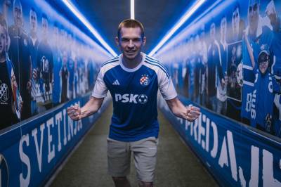 dinamo_zagreb_2023_24_adidas_home_kit_b.jpeg