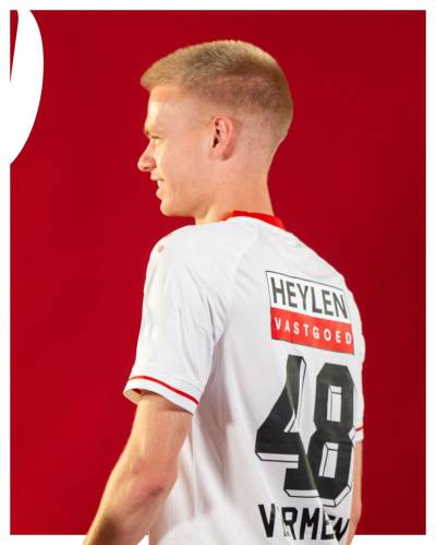 royal_antwerp_2023_24_jako_away_kit_c.jpeg