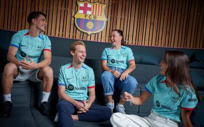 barcelona_2023_24_nike_third_kit_a.jpeg