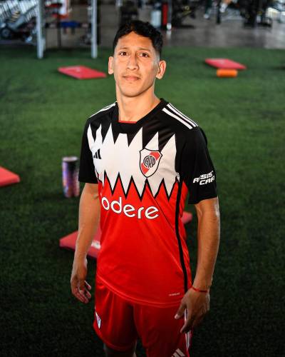 river_plate_2023_24_adidas_away_kit_g.jpeg