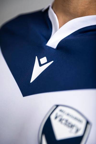 melbourne_victory_2023_24_home_kit_i.jpg