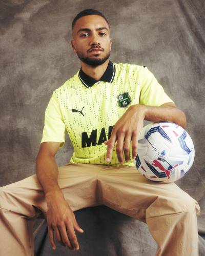 us_sassuolo_2023_24_puma_third_kit_b.jpeg