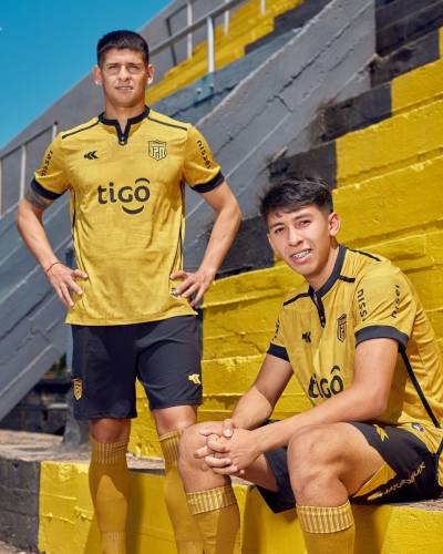 club_guarani_2023_kyrios_120th_anniversary_shirt_e.jpeg