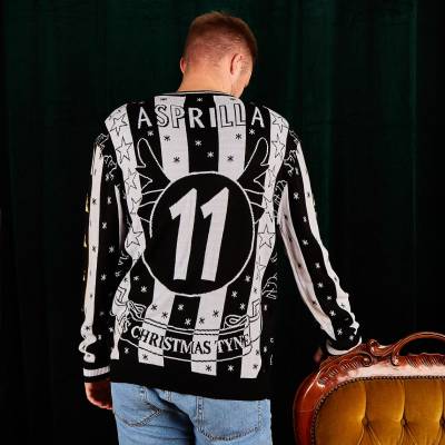 classic_football_shirts_newcastle_christmas_jumper_b.jpeg