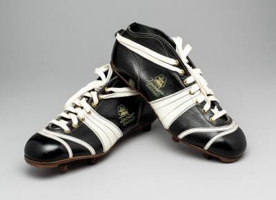 1950s_puma_junior_football_boots_a.jpeg