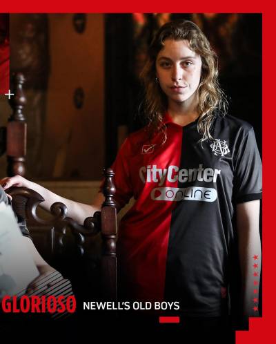 newells_old_boys_2023_givova_120_years_kit_4.jpeg