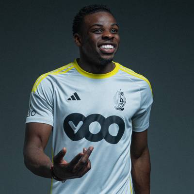 standard_liege_2023_24_adidas_third_kit_a.jpeg