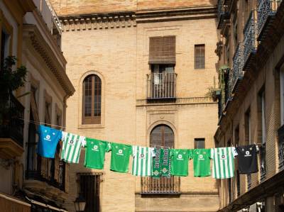 real_betis_team_fc_sustainable_urban_style_collection_m.jpeg