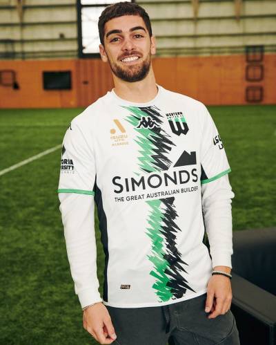 western_united_2022_2023_away_kit_4.jpg