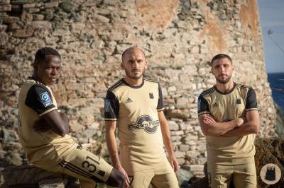 bastia_2023_24_adidas_third_kit_b.jpeg