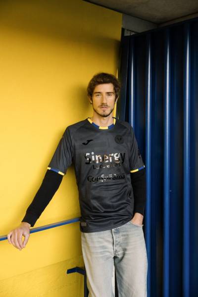 hellas_verona_2023_joma_special_edition_shirt_01.jpeg